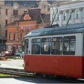 Arad: Două persoane, rănite după ce tramvaiul în care se aflau s-a ciocnit de un altul | AUDIO