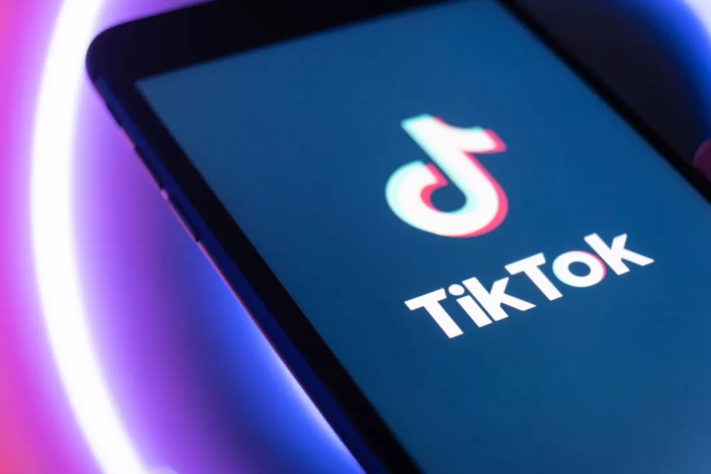 Albania interzice aplicația TikTok după moartea unui copil: „TikTok este bătăușul cartierului“