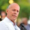 Bruce Willis, pentru prima dată în public de când a fost diagnosticat cu demență. Cum arată acum actorul