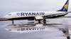 Ryanair cere 15.000 de euro unui pasager agitat din cauza căruia un avion a fost deturnat