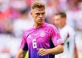 Surprinzător! Joshua Kimmich este îngrijorat de situația marii rivale: „Sufăr un pic”