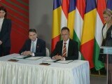 Acord istoric între România și Ungaria, semnat la Budapesta. „Singura soluţie este să strângem rândurile”