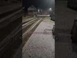 (VIDEO) DN 67C, zona Rânca, a fost acoperit cu grindină