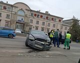 Accident rutier în Iași! Un autoturism a intrat în coliziune cu un tramvai