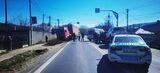 Vâlcea: Bărbat acroşat de un autotren pe trecerea de pietoni