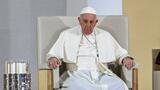 Papa Francisc își recapătă încet forțele în spital, dar trebuie să învețe din nou să vorbească