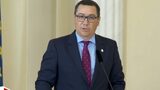 Victor Ponta şi-a depus candidatura la alegerile prezidenţiale