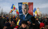 Circa 200 de susținători ai lui Călin Georgescu protestează în fața sediului CCR