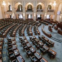 Noii senatori și deputați au depus jurământul în ședințe solemne ale Parlamentului | Audio